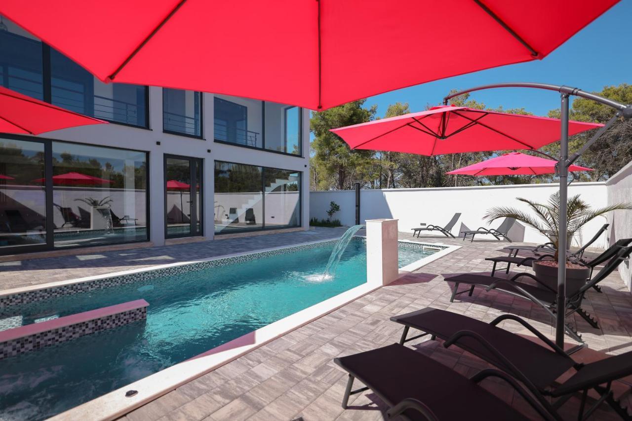 Rhapsody In Green - Luxury Villa In Zadar Crno Ngoại thất bức ảnh