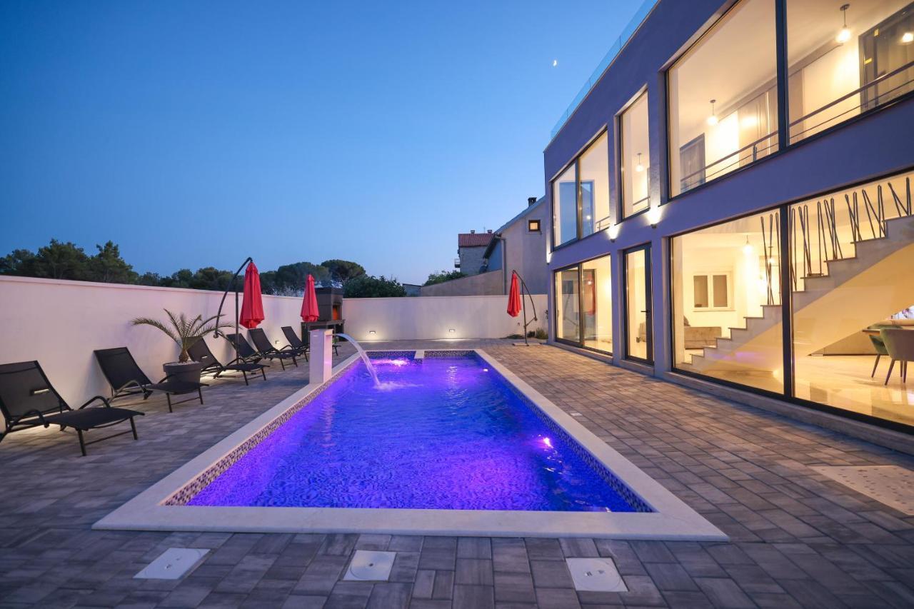 Rhapsody In Green - Luxury Villa In Zadar Crno Ngoại thất bức ảnh